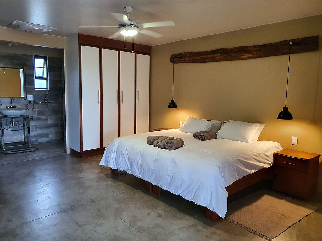 Callies Game Lodge Standard Chalet