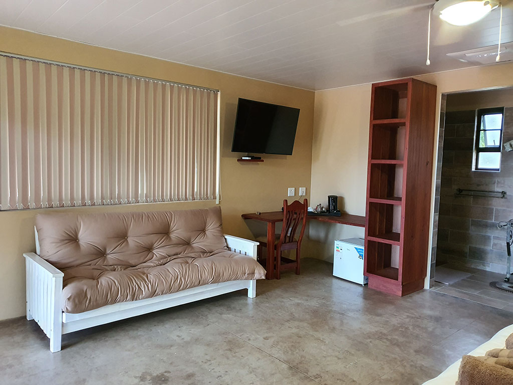 Callies Game Lodge Standard Chalet